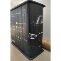 Lekka trybunka reklamowa Promo 4 90×40 cm prostokątna z półką – idealna na eventy promocyjne