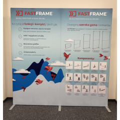 Ścianka modułowa FASTFRAME 100×50 cm z nadrukiem stretch 180 g jednostronnym – szybki montaż na targi