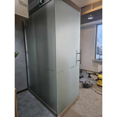 Dekoracyjna folia szroniona matowa szer. 127 cm na wymiar – prywatność i estetyka