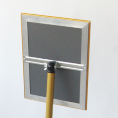 Złoty stojak informacyjny Menuboard A4 77–133 cm regulowany OWZ – do eleganckiej ekspozycji