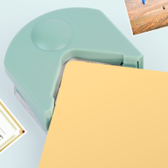 Dziurkacz kreatywny zaokrąglacz rogów 6×5,5 cm czarny – idealny do papieru i zdjęć