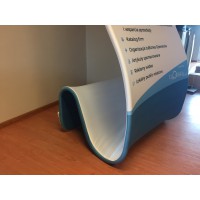 Stand tekstylny Snake 4 97 cm z nadrukiem – designerski nośnik reklamowy