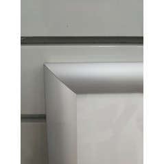 Podświetlana ramka LED OWZ A1 aluminiowa profil 25 mm – ekspozycja całodobowa