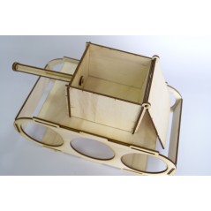 Drewniany czołg na piwo 25×15×12,5 cm 3 mm sklejka z grawerem – prezent dla piwosza