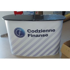 Stabilna lada promocyjna Pop-Up 2×2 130×40 cm z nadrukiem – na eventy i targi